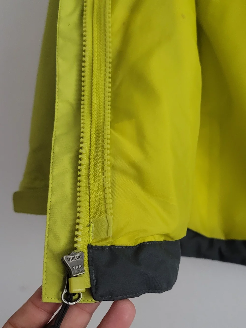 REI‎ Boys 4/5 Snow Jacket Neon Green Gray Snow Rain Jacket Shell Zip Jacket XXS